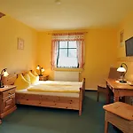 Pensjonat Kraeutermuehlenhof 3*