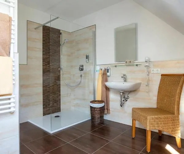 Konukevi Kraeutermuehlenhof 3*